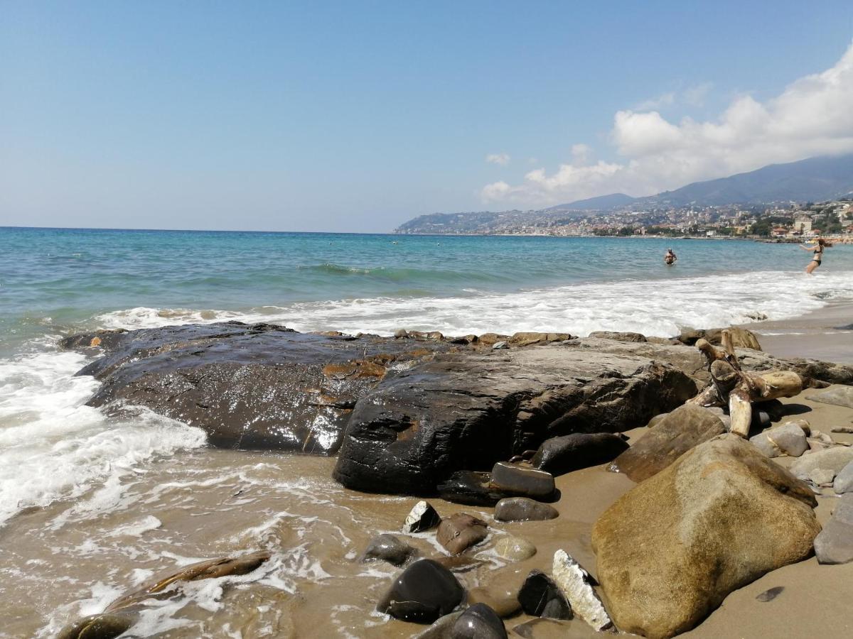 Villaggio Turistico La Vesca 圣雷默 外观 照片