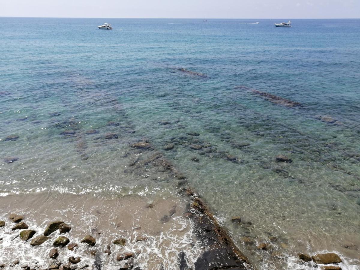Villaggio Turistico La Vesca 圣雷默 外观 照片